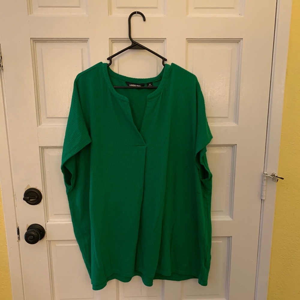 Kelly green dolman style waffle welt tunic.